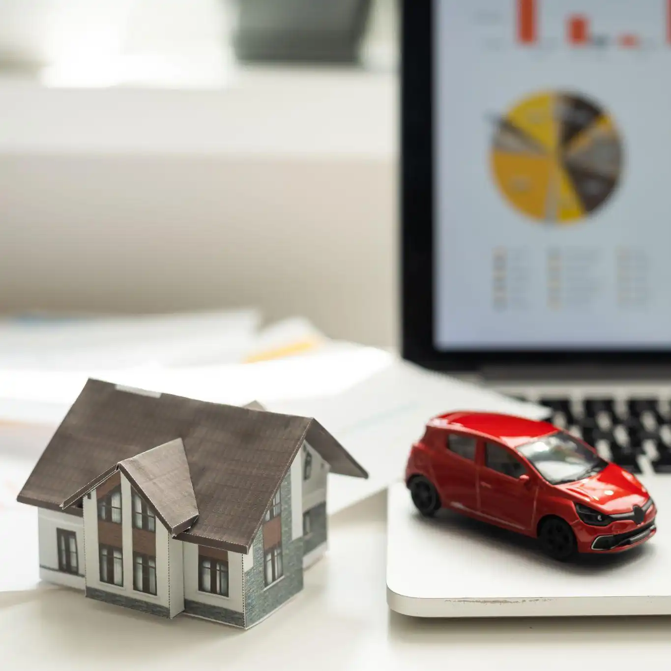 Maximizing Savings: Why Bundling Home and Auto Insurance Is a Smart Choice in Florida